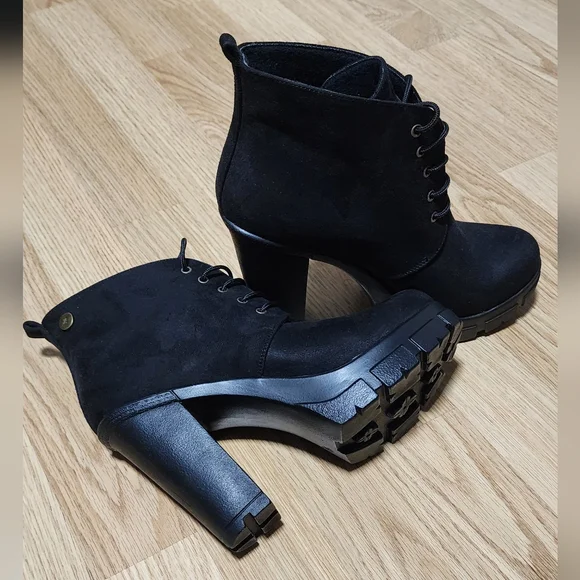 Booties - Picture 5 of 5